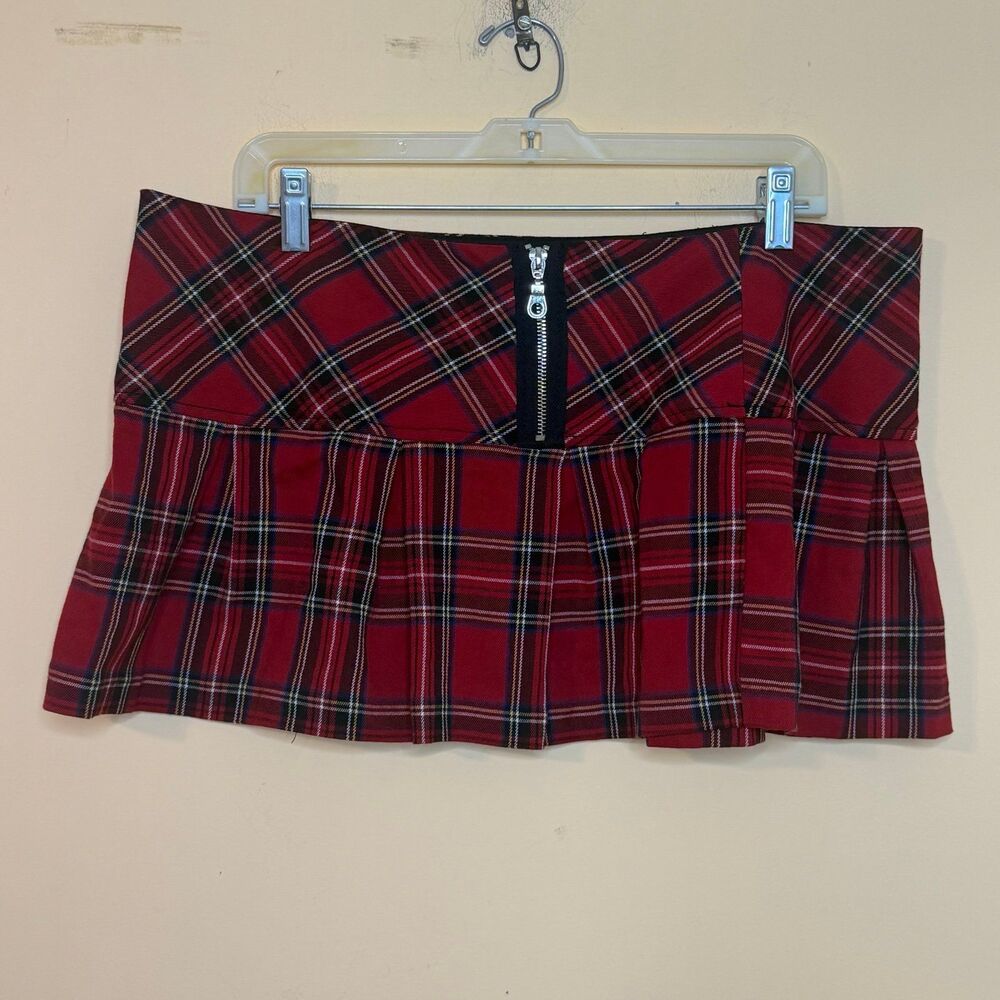 Wet seal Red Plaid Mini school girl Skirt with Zipper size XL